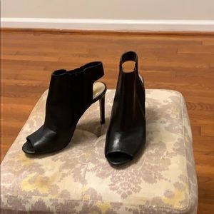 Vince Camuto open-toe Boot